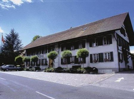 Gasthof Kreuz Muehledorf מראה חיצוני תמונה